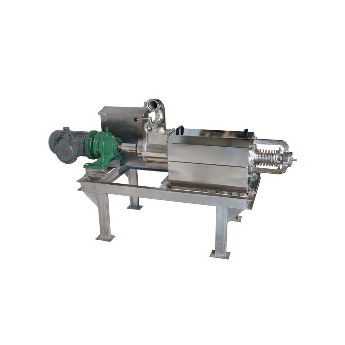 side view
Liquid Separator This is a continuous feed screw press with a filter screen that squeezes out of grains. Constructed with 304 Stainless Steel, it can be sanitized and used in leiu of lauter tun prefermentation, post fermentation, and/or post di